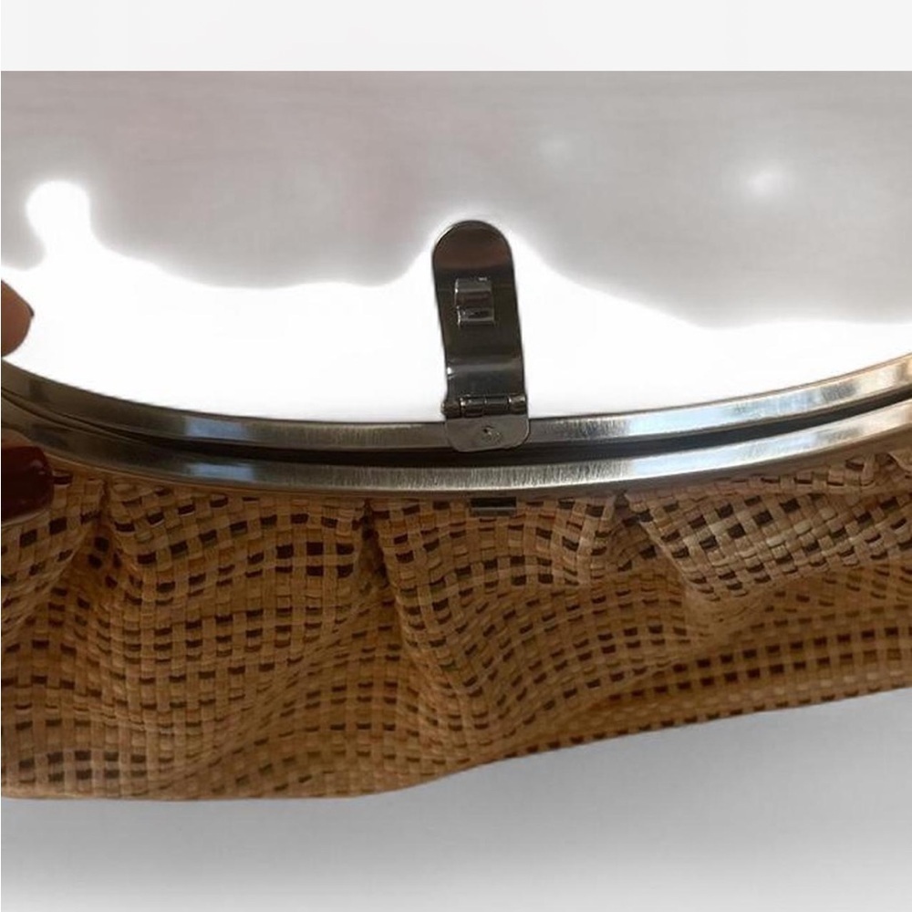 woven rattan bag with gold-toned hardware - Picture 6 of 6